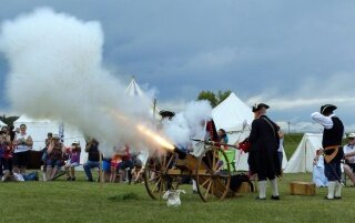 The Cannoneers also represent 1740-1755 French Marines in North American service. Photo taken at Days of Yore 2017 by Judi Newsome.
