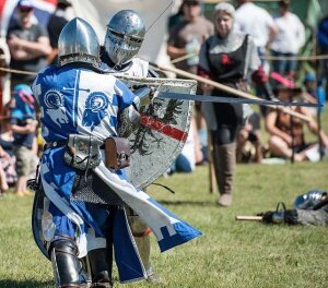 The Dragons Own Medieval Combat Group is a Calgary, Alberta based group of medieval entertainers who seek to provide an enjoyable medieval experience. Photo taken at Days of Yore 2017 by Alex Shemetov.